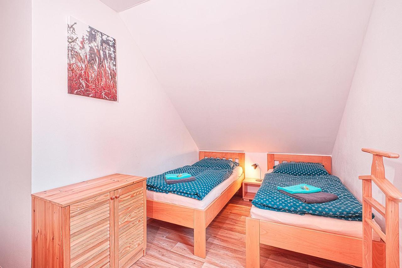 Apartments White - Hill Černý Dŭl Eksteriør billede